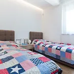 Apartment House - Ap. 2