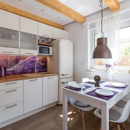 House - Ap. 2 Апартаменты Премантура